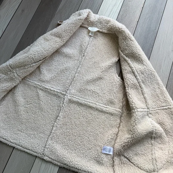 Caslon Faux Shearling Suede Vest - Picture 4 of 5